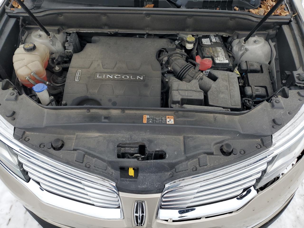 2017 Lincoln MKX VIN 2LMPJ8LR0HBL37895 Copart auction photo, side damage thumbnail 12