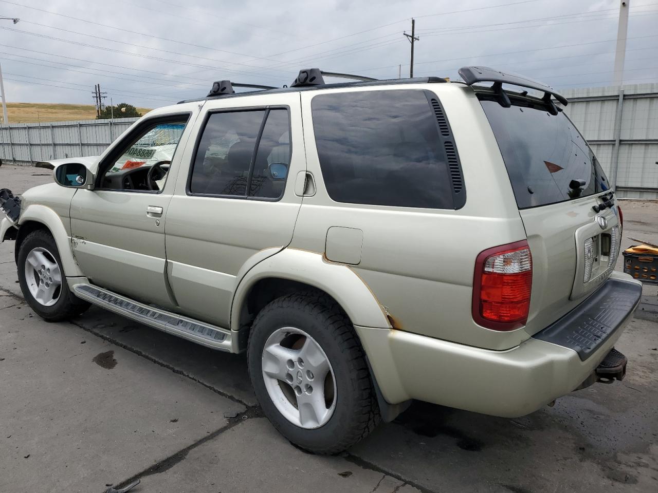 2001 Infiniti QX4 VIN JNRDR09Y11W225106 Copart auction photo, front end / side damage thumbnail 2