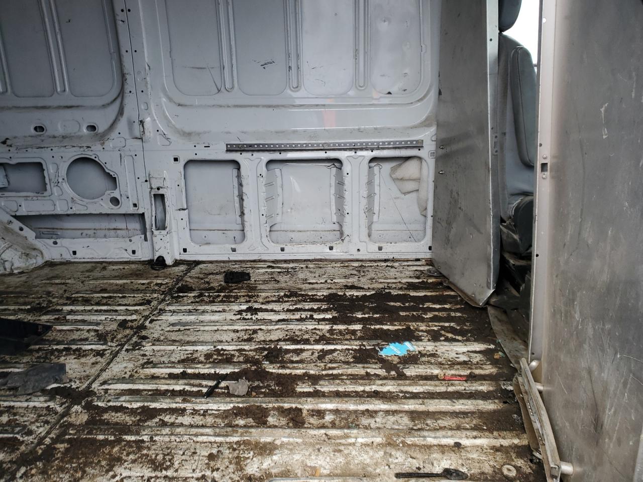 2018 Ford Transit VIN 1FTBW3XVXJKA34530 Copart auction photo, side / undercarriage damage thumbnail 11