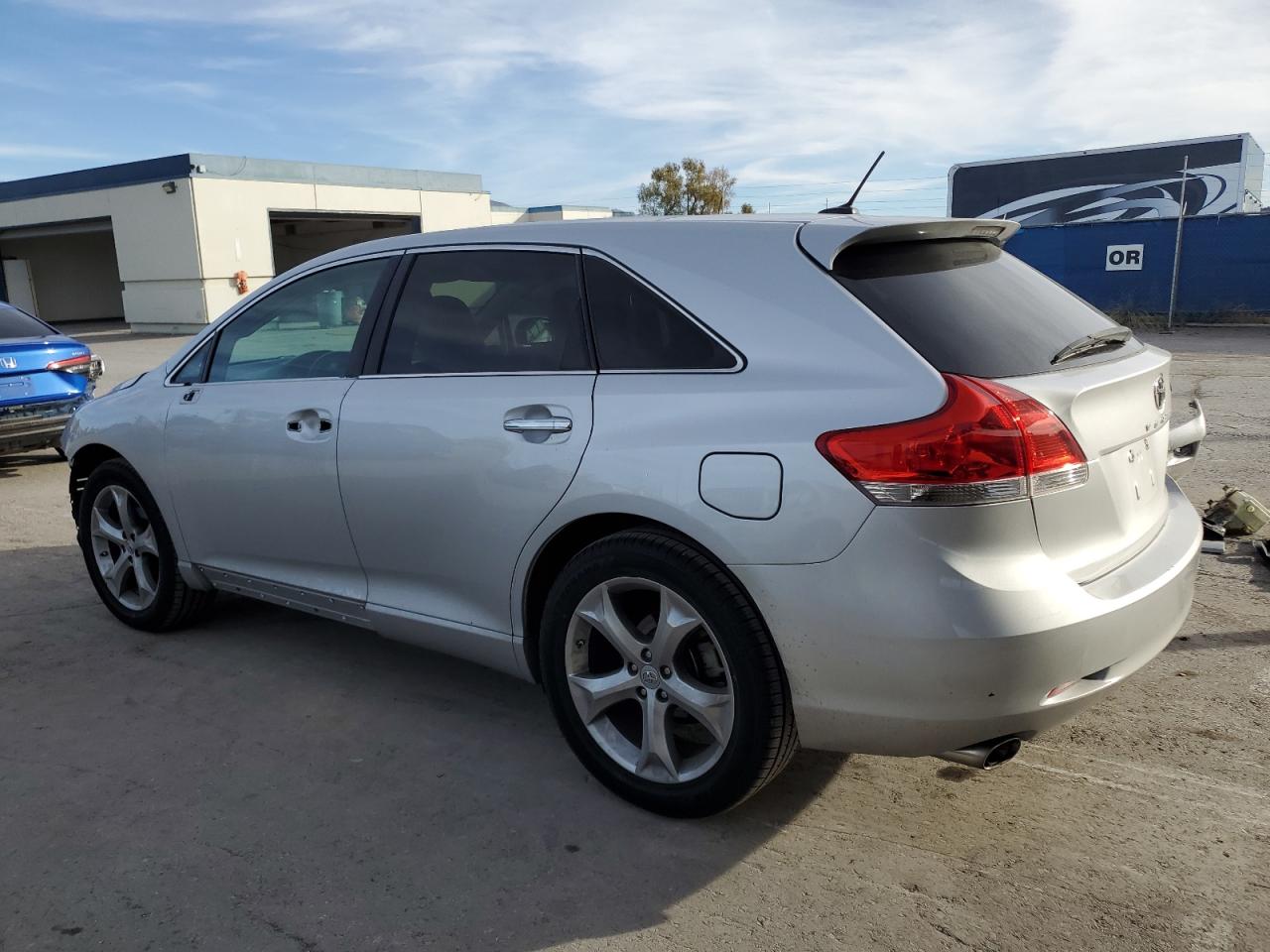 2012 Toyota Venza VIN 4T3ZK3BB1CU050696 Copart auction photo, front end / minor dent/scratches damage thumbnail 2