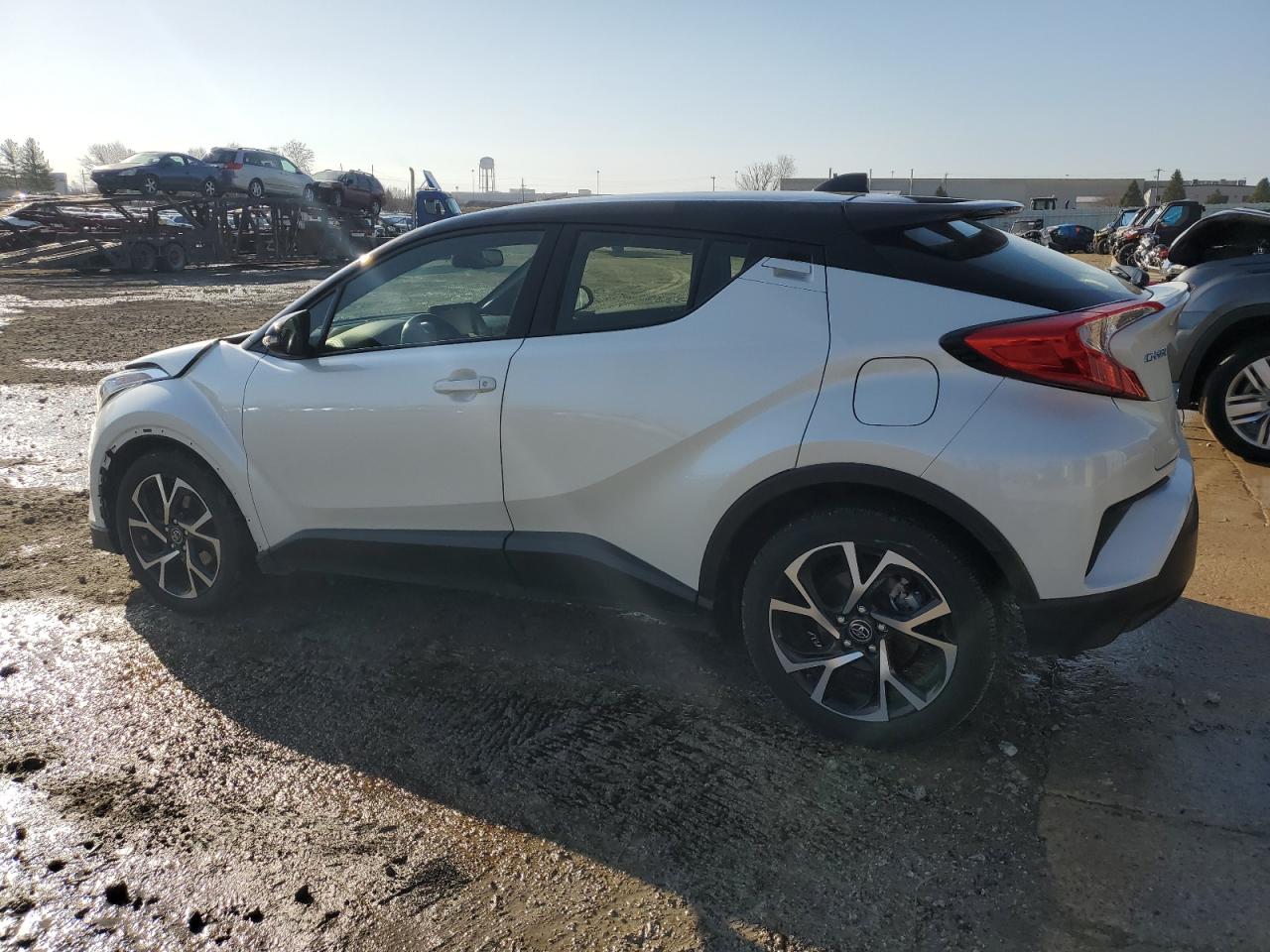 2019 Toyota C-HR VIN JTNKHMBX4K1061895 Copart auction photo, front end / minor dent/scratches damage thumbnail 2