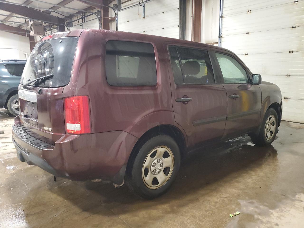 2015 Honda Pilot VIN 5FNYF4H2XFB060182 Copart auction photo, front end damage thumbnail 3