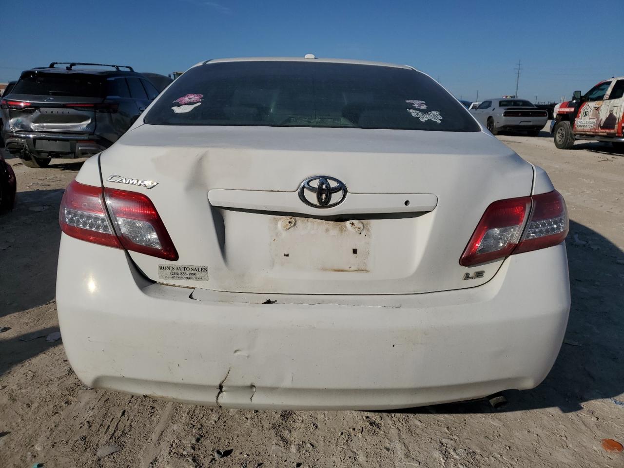2011 Toyota Camry VIN 4T1BF3EK0BU584684 Copart auction photo, minor dent/scratches / mechanical damage thumbnail 6