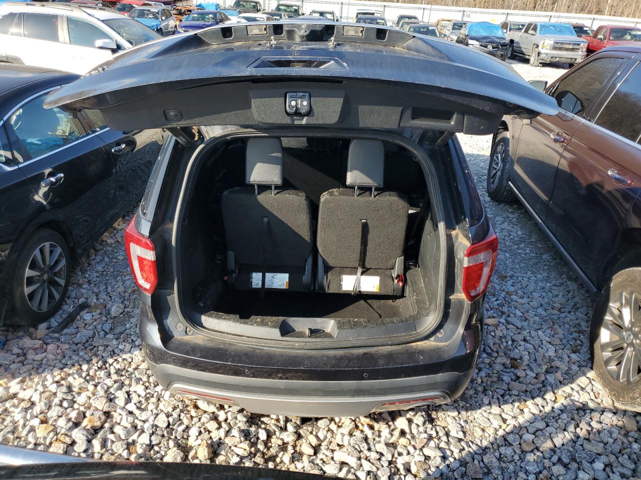 2017 Ford Explorer VIN 1FM5K7D86HGD97821 Copart auction photo, rollover damage thumbnail 6