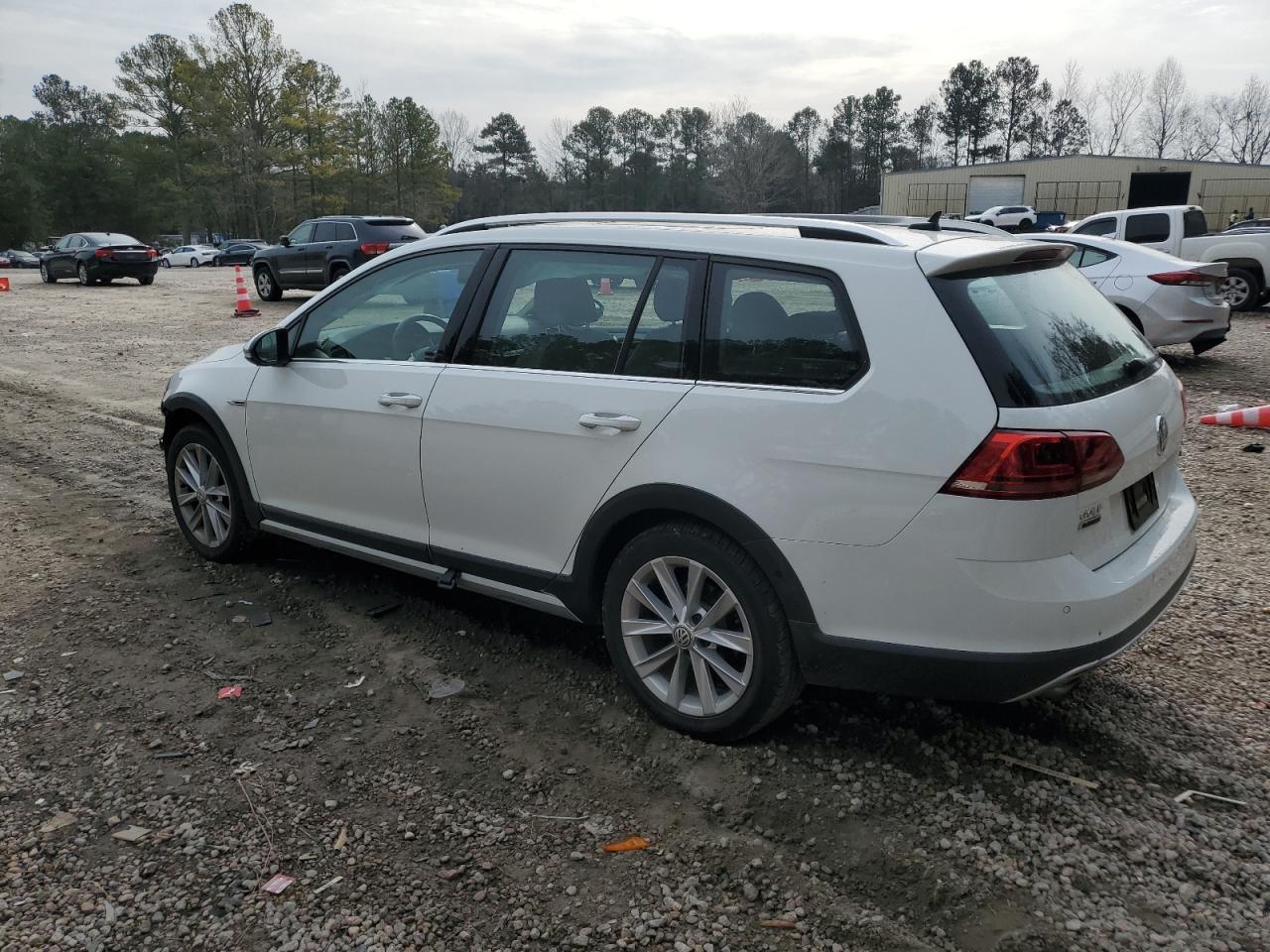 2017 Volkswagen Golf VIN 3VWH17AU7HM517005 Copart auction photo, front end damage thumbnail 2