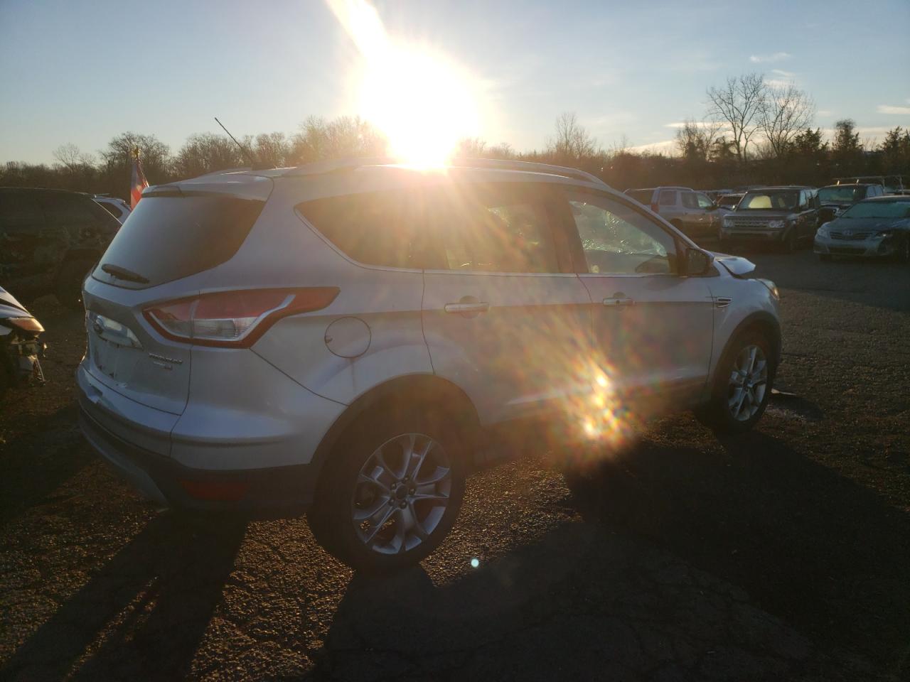 2015 Ford Escape VIN 1FMCU9JX5FUA48446 Copart auction photo, front end damage thumbnail 3