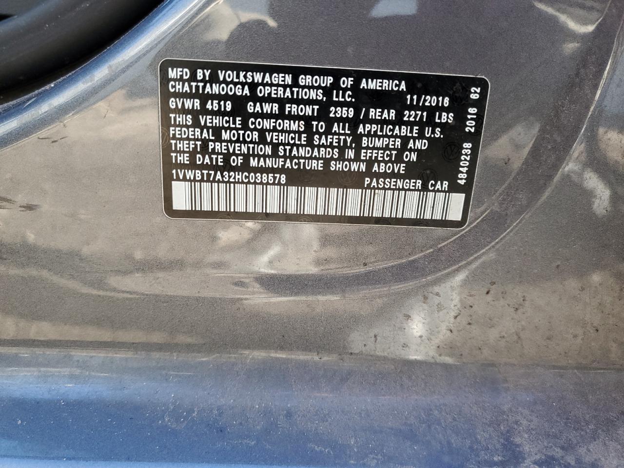 2017 Volkswagen Passat VIN 1VWBT7A32HC038578 Copart auction photo, front end / side damage thumbnail 15
