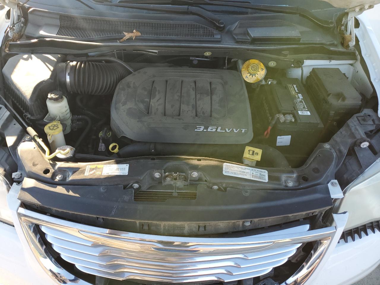 2014 Chrysler Town & Country VIN 2C4RC1BG4ER318957 Copart auction photo, rear end damage thumbnail 11