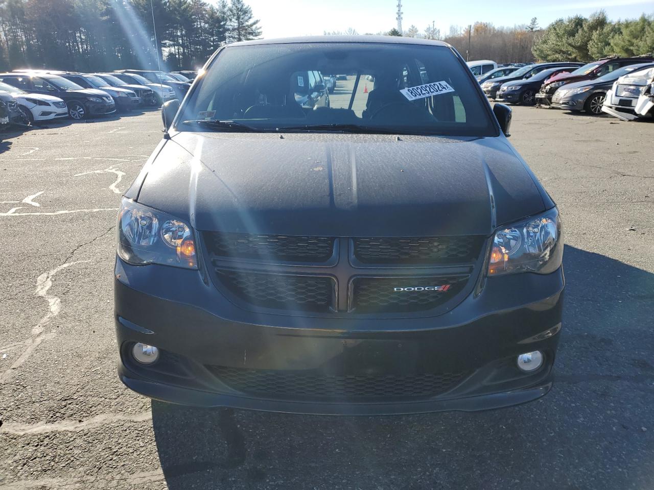 2019 Dodge Caravan VIN 2C4RDGEG9KR769521 Copart auction photo, rear end / side damage thumbnail 5