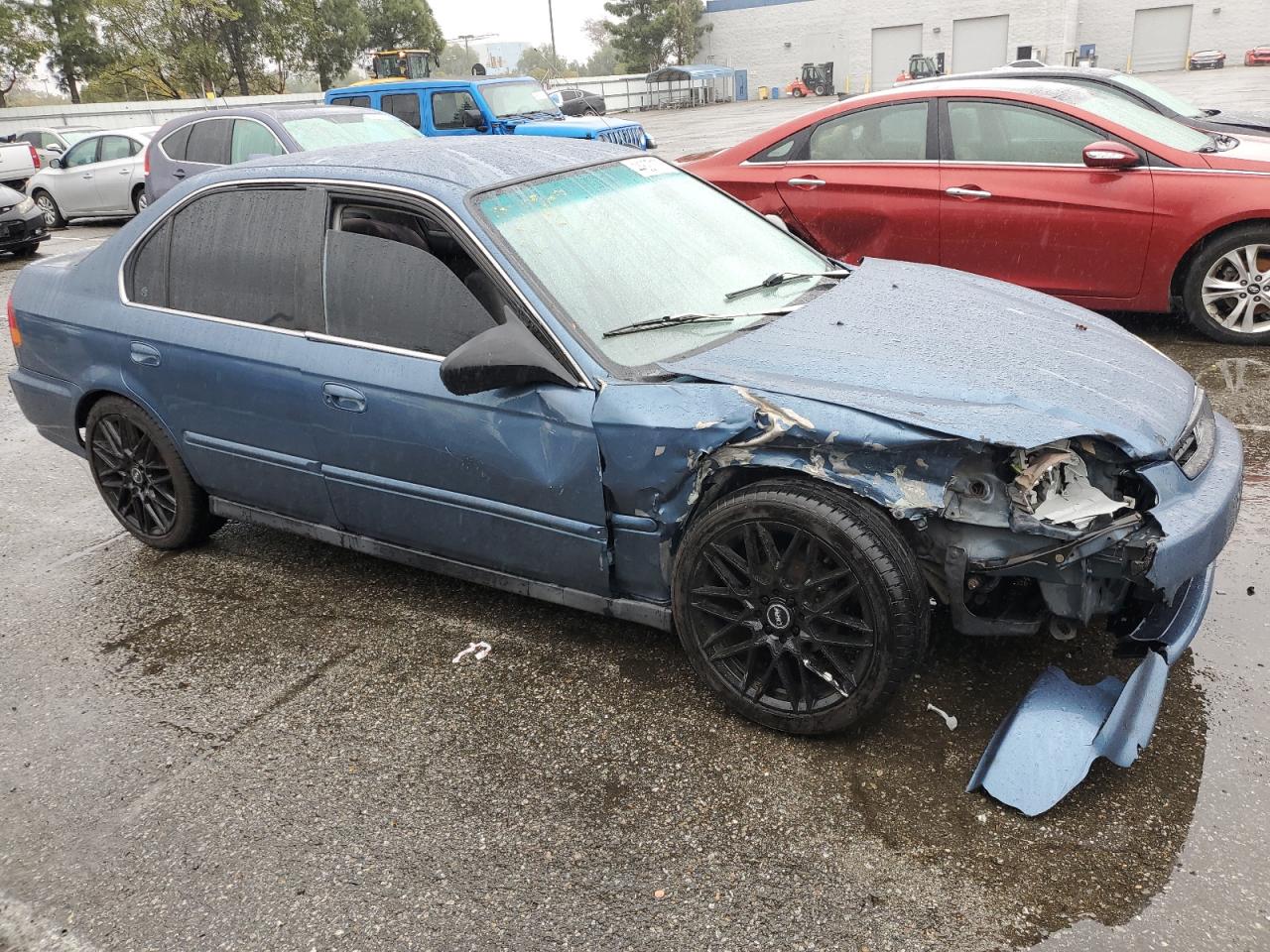 1997 Honda Civic VIN 2HGEJ667XVH537814 Copart auction photo, front end / side damage thumbnail 4
