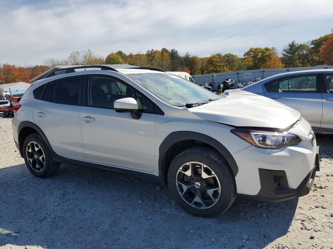 2018 Subaru XV VIN JF2GTADC9JH290033 Copart auction photo, front end / side damage thumbnail 4