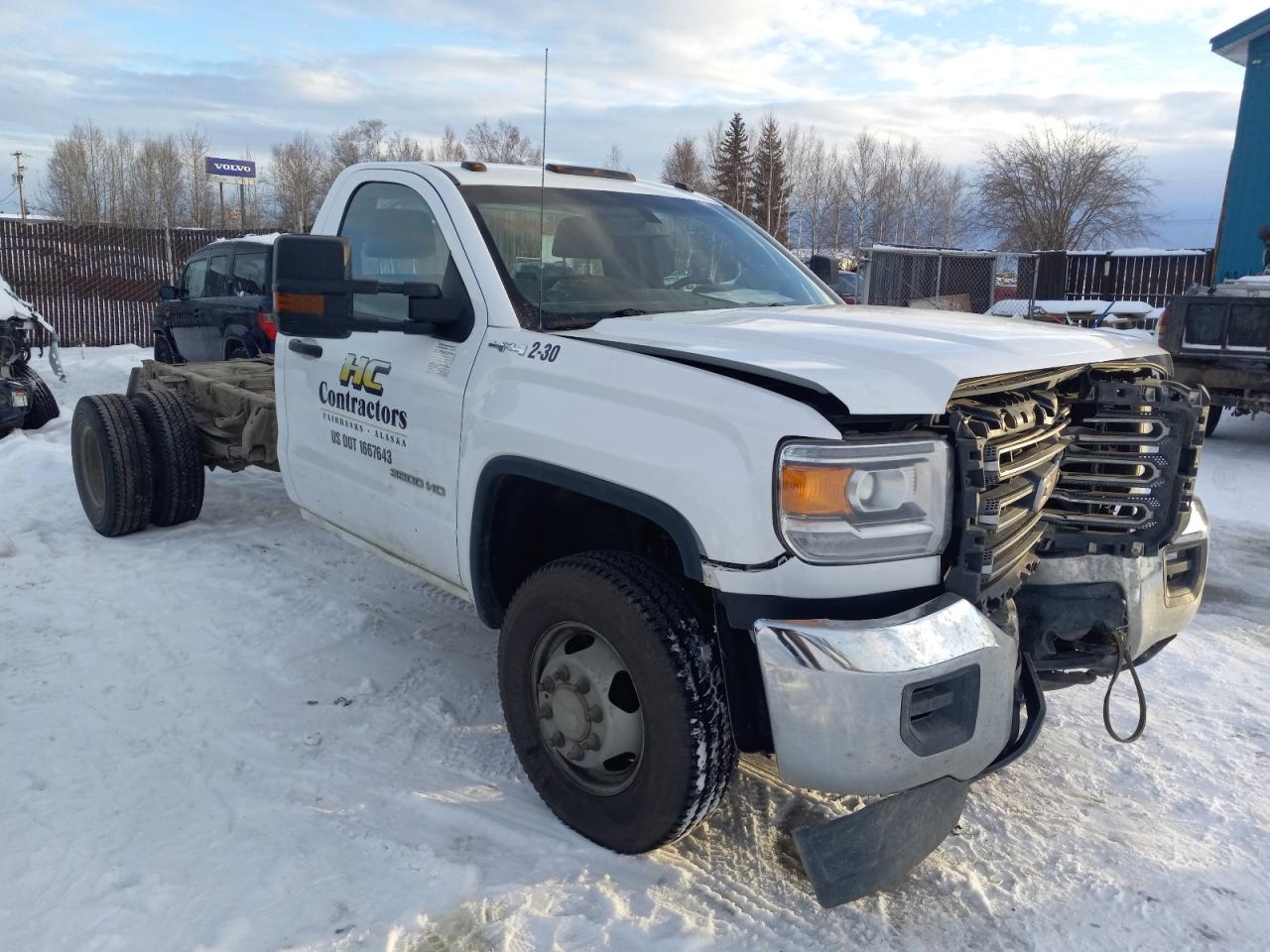 2016 GMC Sierra VIN 1GD32VCG2GF281749 Copart auction photo, front end damage thumbnail 4