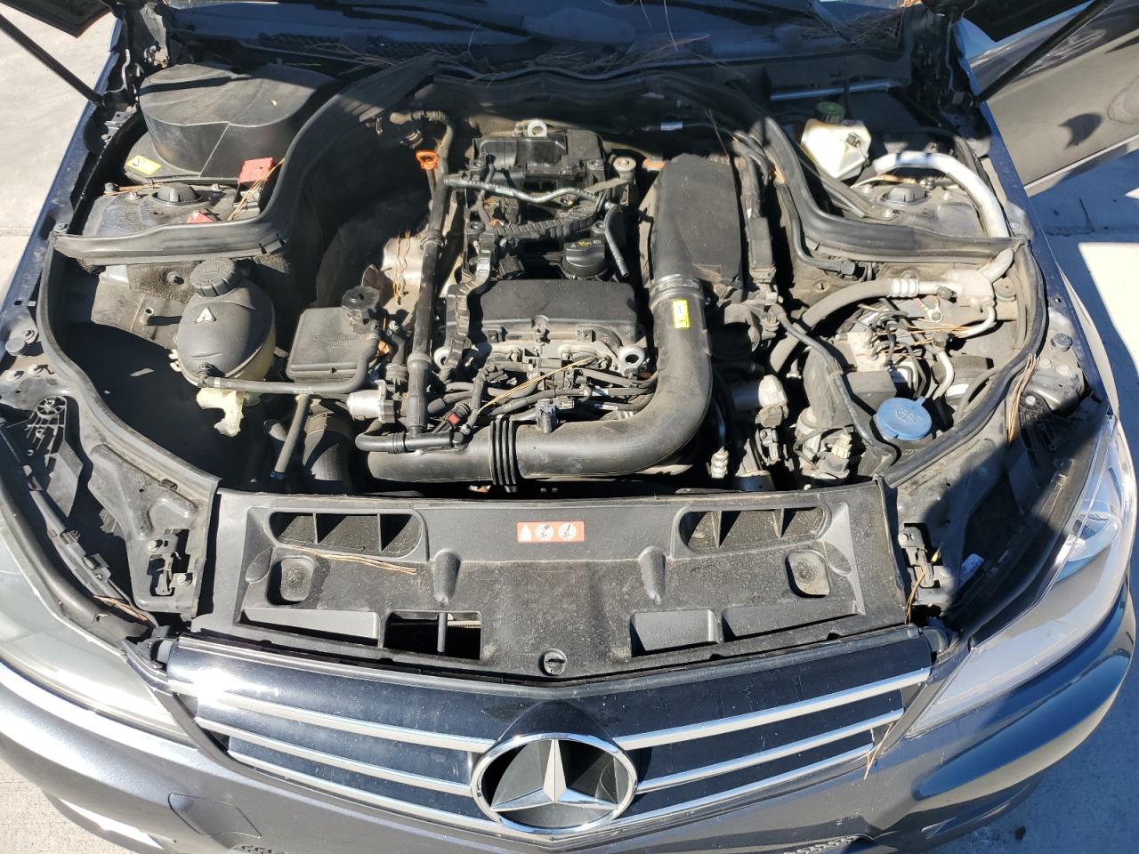 2014 Mercedes-Benz C-klasse VIN WDDGF4HB9EA959849 Copart auction photo, mechanical / minor dent/scratches damage thumbnail 11
