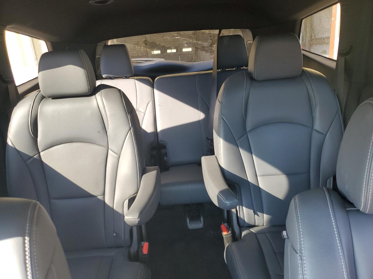 2022 Buick Enclave VIN 5GAERCKW4NJ124984 Copart auction photo, rear end / side damage thumbnail 10