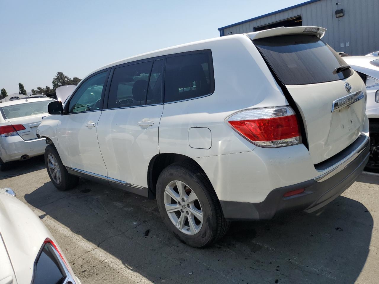 2012 Toyota Highlander VIN 5TDZK3EH4CS072550 Copart auction photo, front end / minor dent/scratches damage thumbnail 2