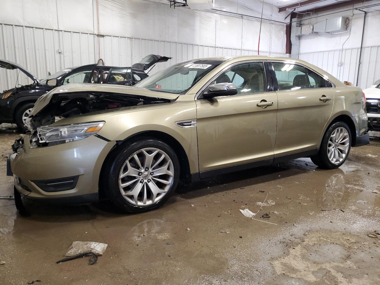 2013 Ford Taurus VIN 1FAHP2F86DG233990