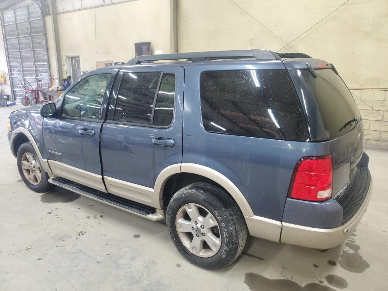 2005 Ford Explorer VIN 1FMDU64K25UB16977 Copart auction photo, front end / minor dent/scratches damage thumbnail 2