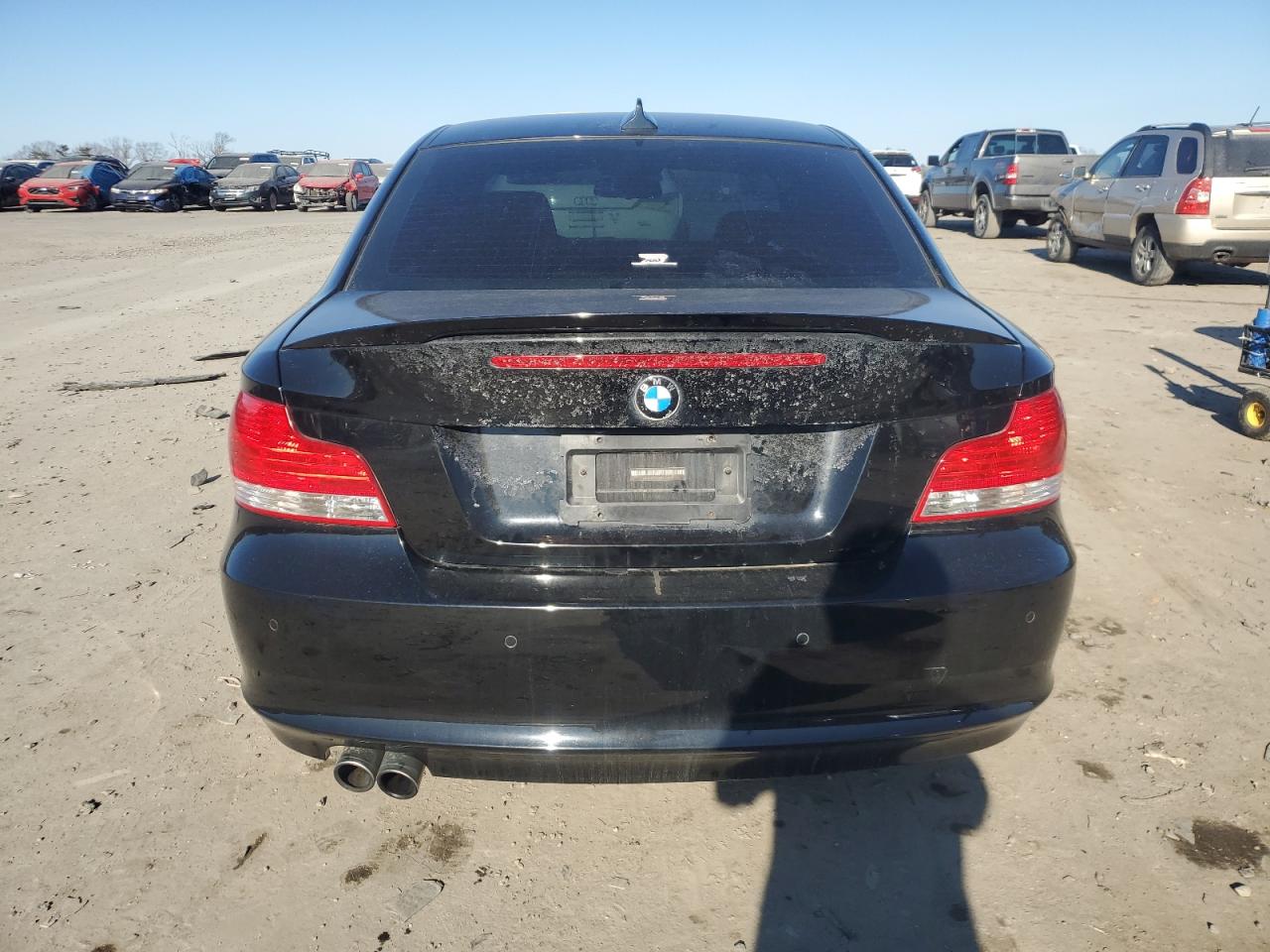 2011 BMW 1er VIN WBAUP7C56BVK78708 Copart auction photo, front end / minor dent/scratches damage thumbnail 6