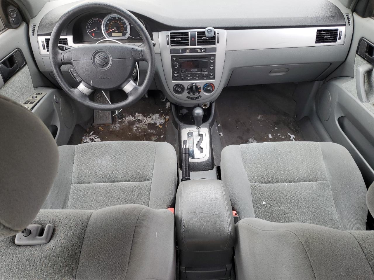 2005 Suzuki Forenza VIN KL5JD56Z75K158557 Copart auction photo, side / rear end damage thumbnail 8