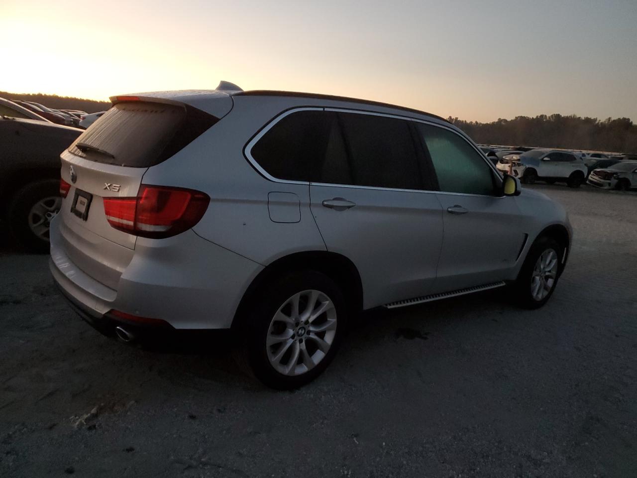 2016 BMW X5 VIN 5UXKS4C57G0N14390 Copart auction photo, top/roof damage thumbnail 3