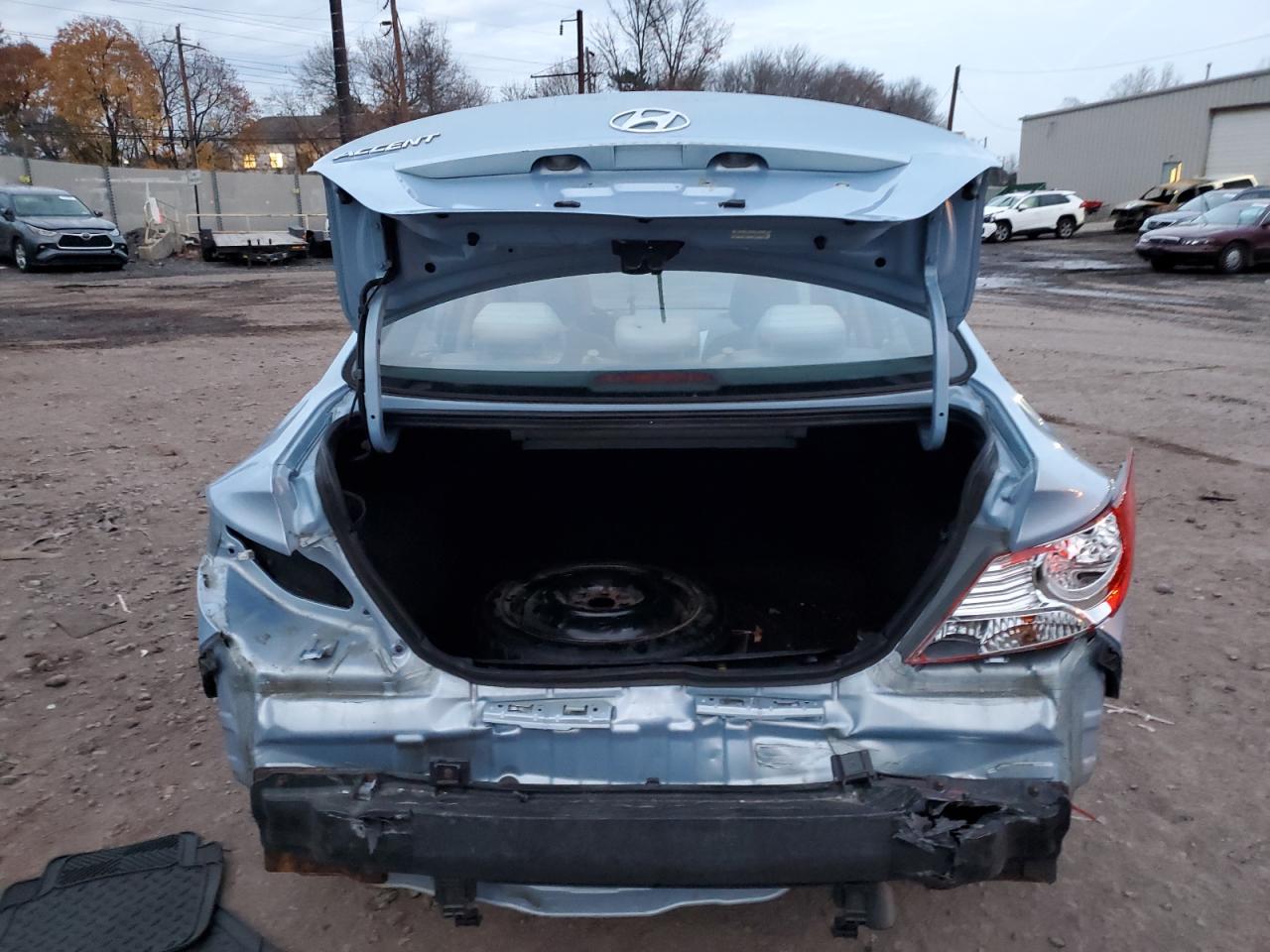 2013 Hyundai Accent VIN KMHCT4AE3DU427687 Copart auction photo, rear end damage thumbnail 6