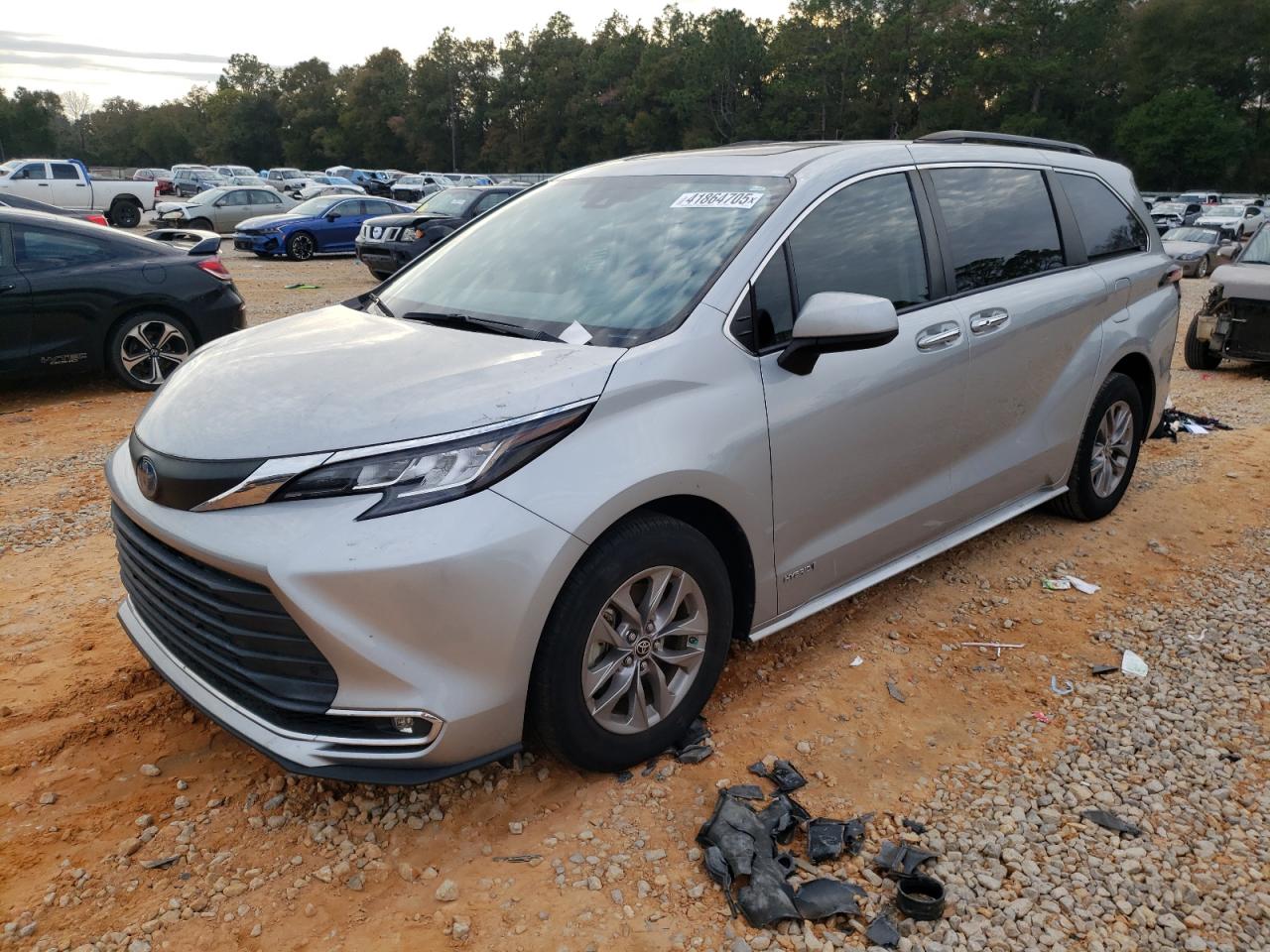 2021 Toyota Sienna VIN 5TDYRKEC8MS070968