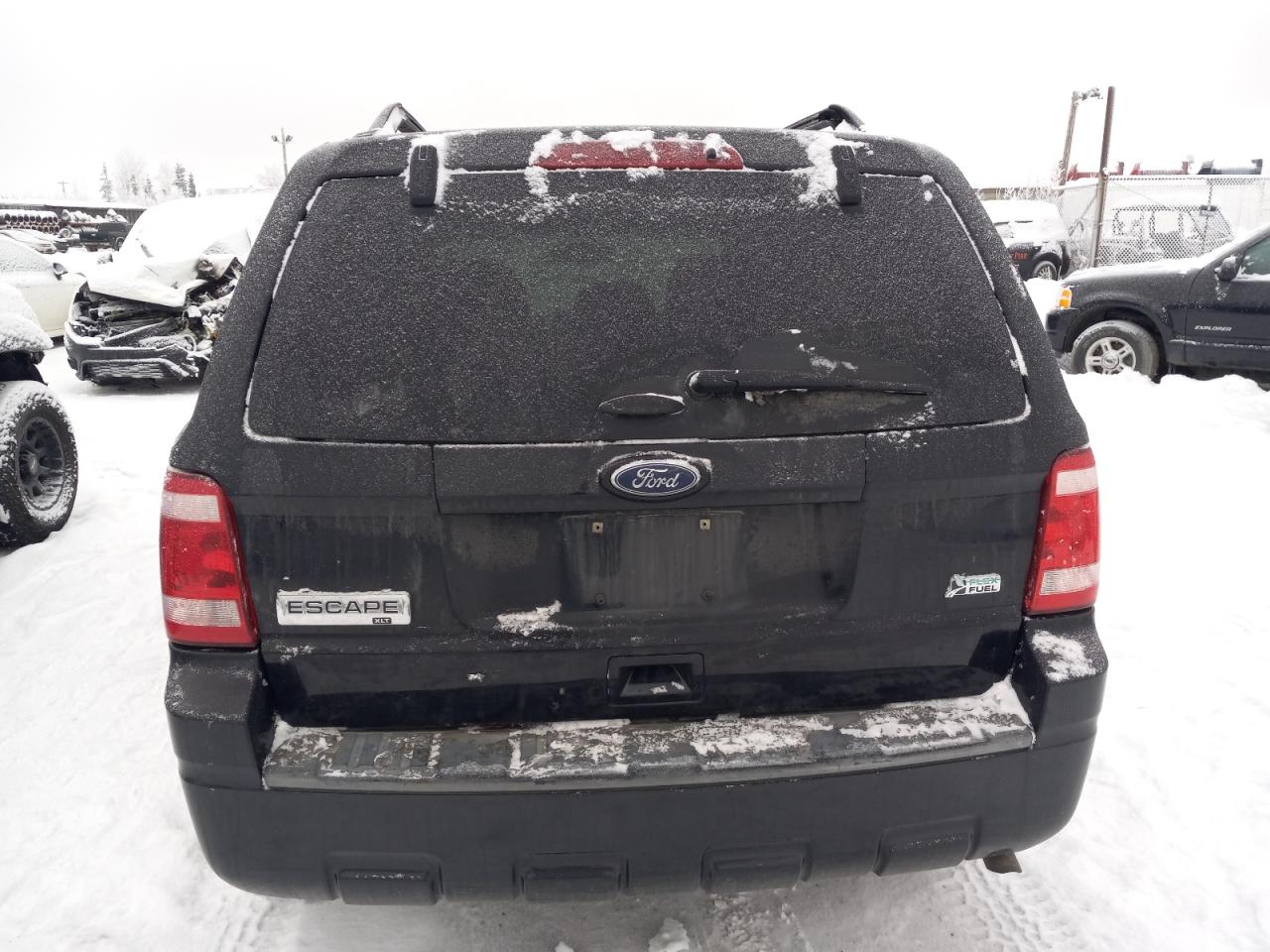 2011 Ford Escape VIN 1FMCU0DG0BKB95741 Copart auction photo, side damage thumbnail 6