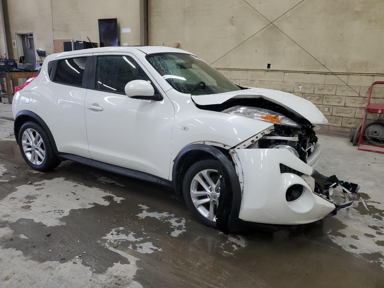 2014 Nissan Juke VIN JN8AF5MV3ET359701 Copart auction photo, front end / minor dent/scratches damage thumbnail 4