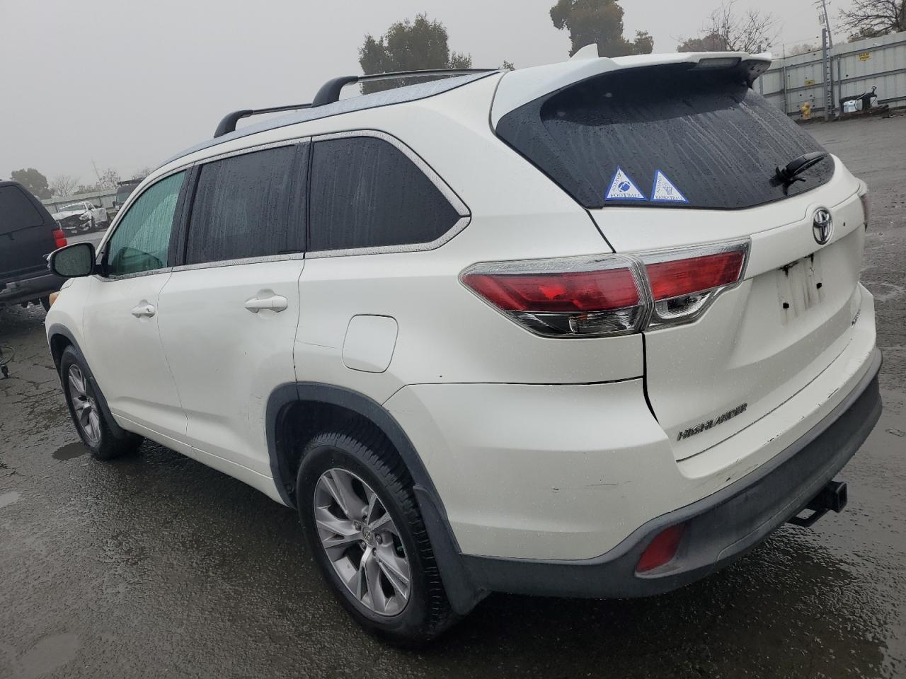 2014 Toyota Highlander VIN 5TDJKRFH8ES052934 Copart auction photo, all over damage thumbnail 2