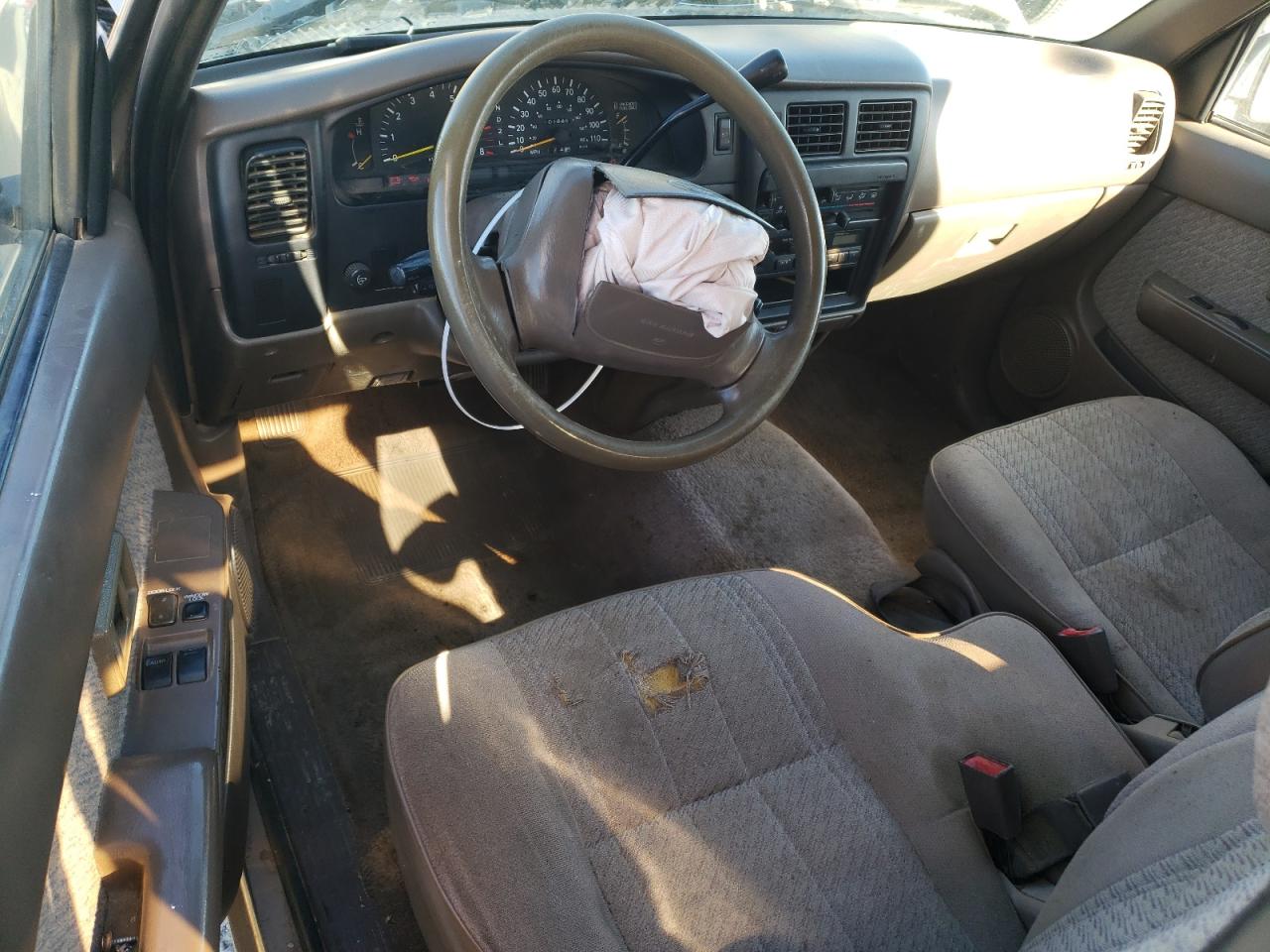 1995 Toyota Tacoma VIN 4TAVN53F1SZ014763 Copart auction photo, front end damage thumbnail 8
