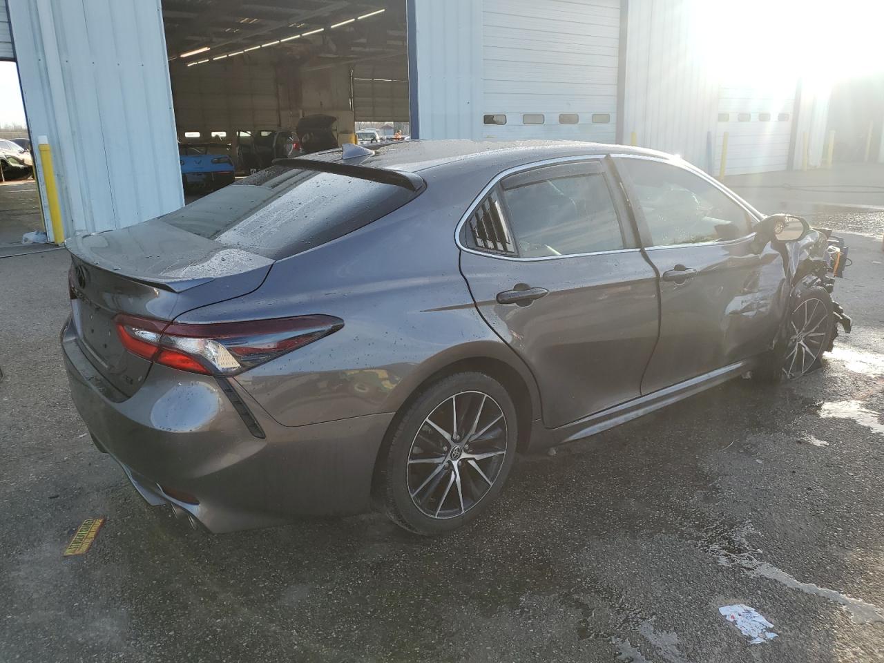 2023 Toyota Camry VIN 4T1G11AK2PU813260 Copart auction photo, side / front end damage thumbnail 3