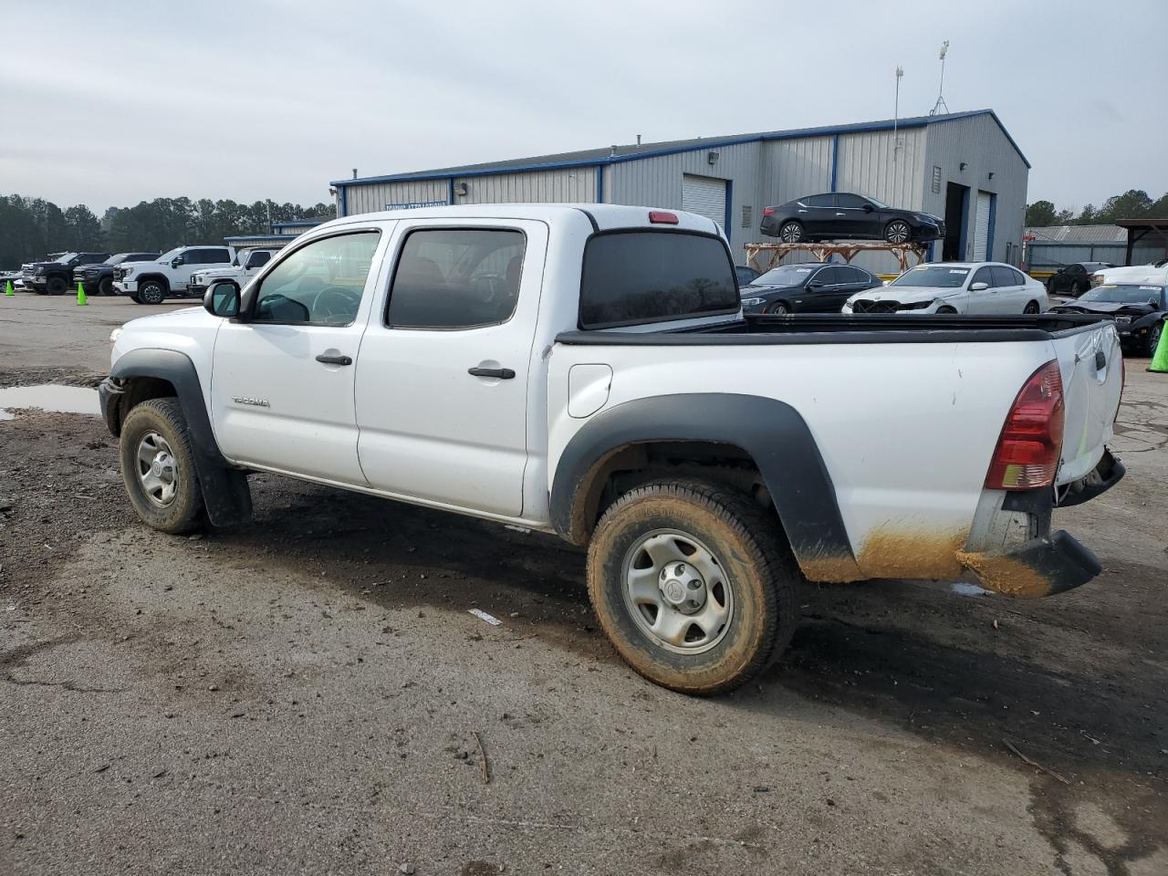 2015 Toyota Tacoma VIN 5TFJX4GN1FX050205 Copart auction photo, rear end / front end damage thumbnail 2