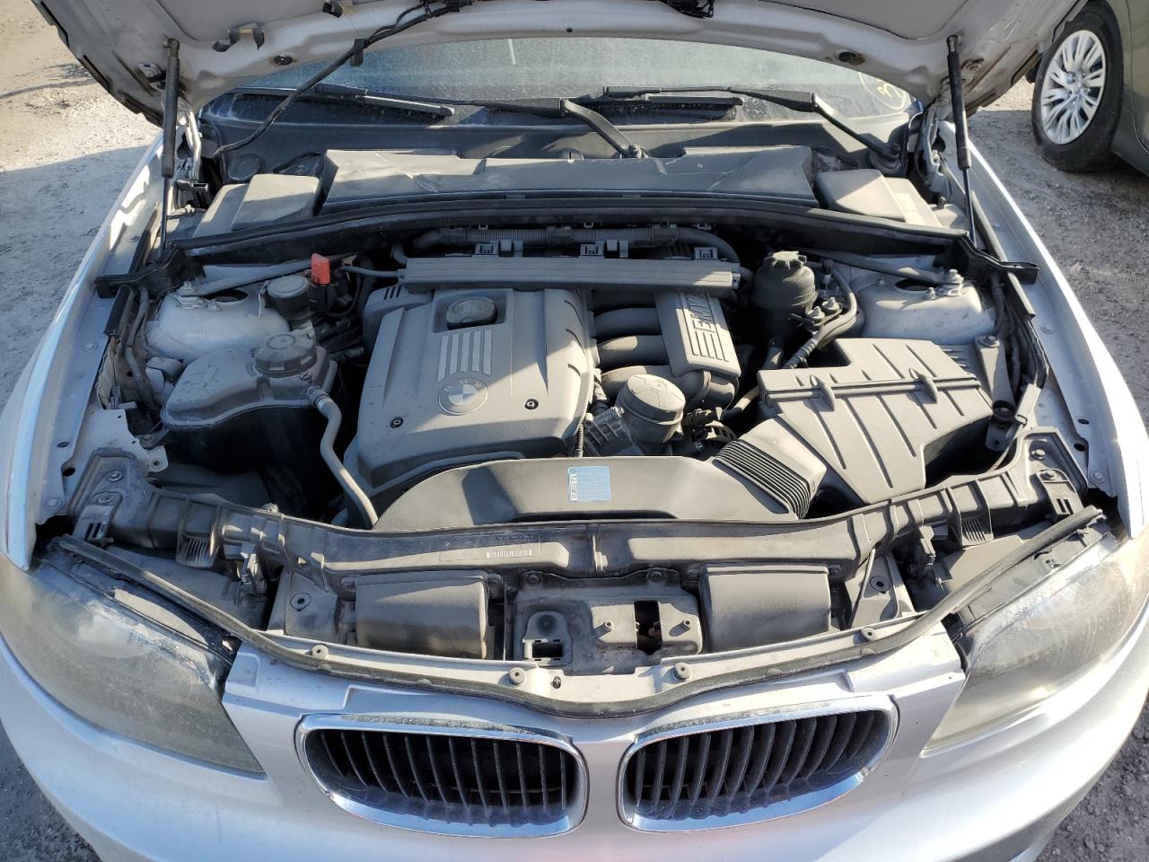 2008 BMW 1er VIN WBAUL73568VE88703 Copart auction photo, water/flood damage thumbnail 11