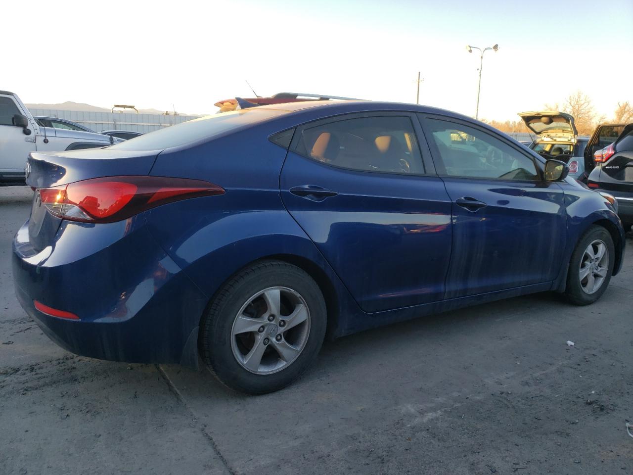 2015 Hyundai Elantra VIN 5NPDH4AE2FH551229 Copart auction photo, rear end / side damage thumbnail 3
