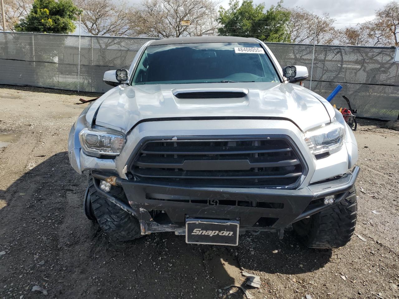 2016 Toyota Tacoma VIN 3TMAZ5CN3GM001858 Copart auction photo, front end damage thumbnail 5