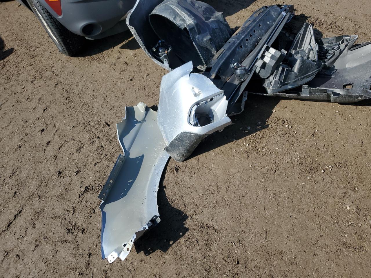 2015 Subaru Forester VIN JF2SJCCC6FH530109 Copart auction photo, front end / side damage thumbnail 13