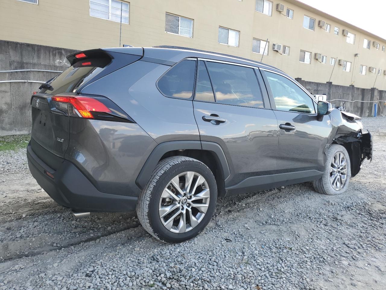 2023 Toyota RAV 4 VIN 2T3C1RFV0PC243283 Copart auction photo, front end damage thumbnail 3