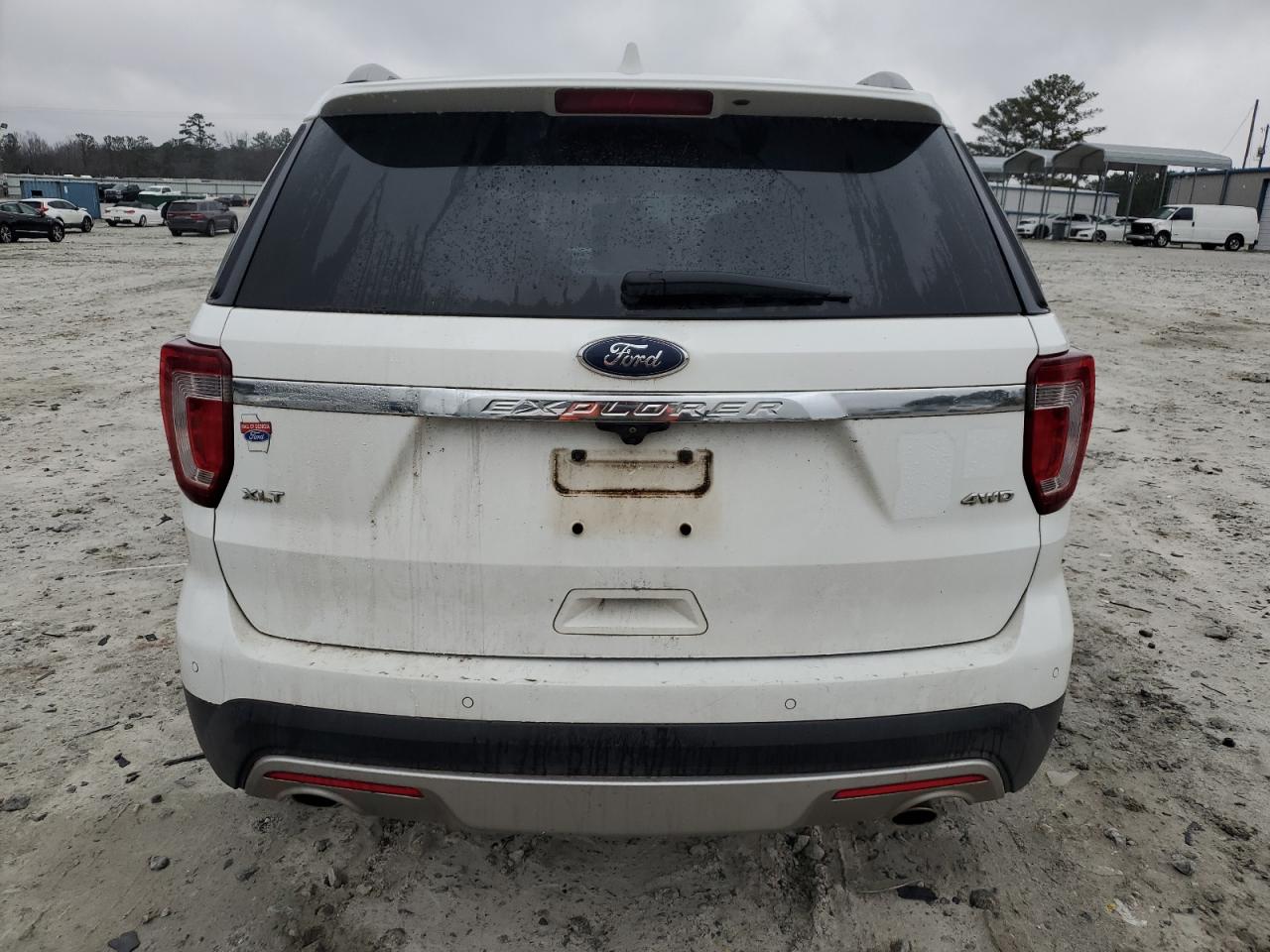 2017 Ford Explorer VIN 1FM5K8D83HGC56212 Copart auction photo, front end / side damage thumbnail 6