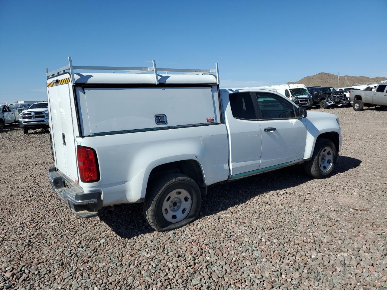 2019 Chevrolet Colorado VIN 1GCHSBEA9K1337497 Copart auction photo, minor dent/scratches damage thumbnail 3