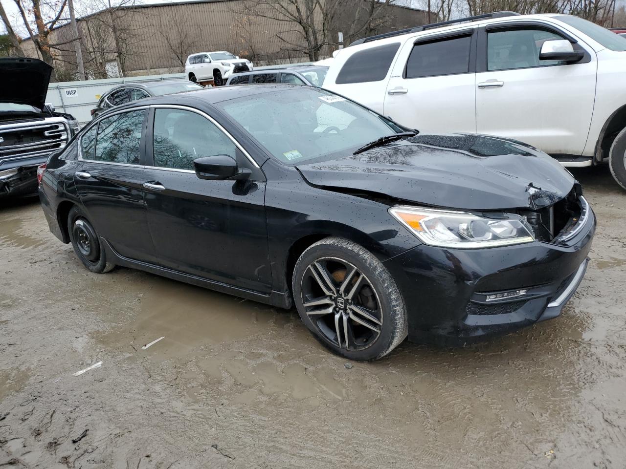 2017 Honda Accord VIN 1HGCR2F57HA102808 Copart auction photo, front end damage thumbnail 4