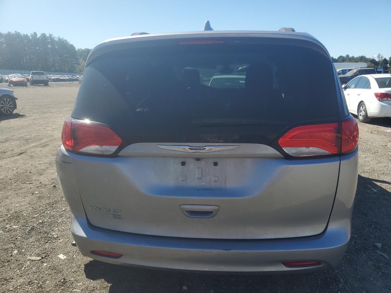 2020 Chrysler Voyager VIN 2C4RC1DG3LR148195 Copart auction photo, undercarriage / rollover damage thumbnail 6