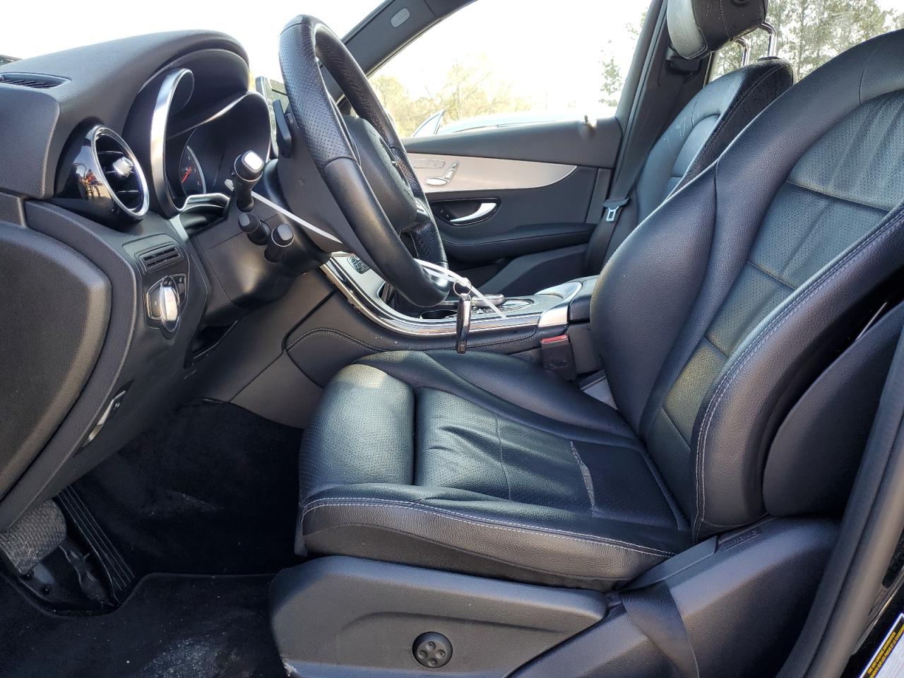 2019 Mercedes-Benz GLC VIN WDC0G4JB8KV189502 Copart auction photo, all over damage thumbnail 7