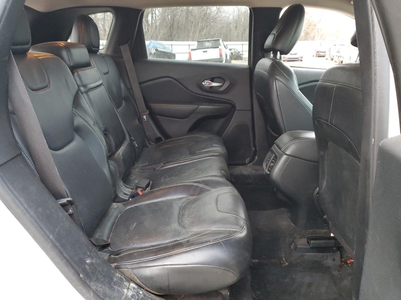 2015 Jeep Grand Cherokee VIN 1C4PJLDS4FW696263 Copart auction photo, side / rear end damage thumbnail 12