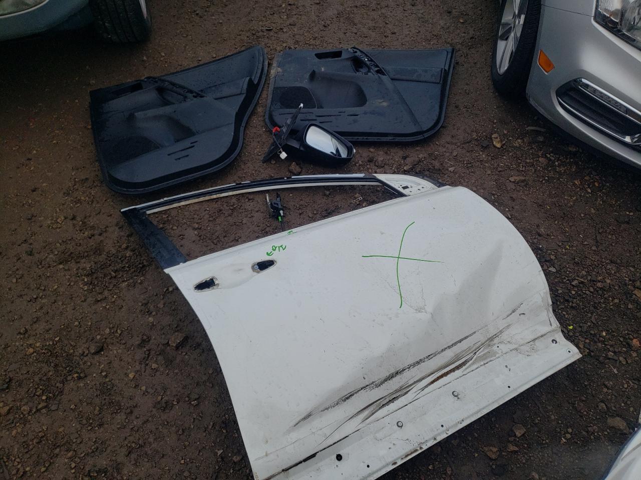 2017 Toyota RAV 4 VIN JTMRFREV0HJ703800 Copart auction photo, side / front end damage thumbnail 12