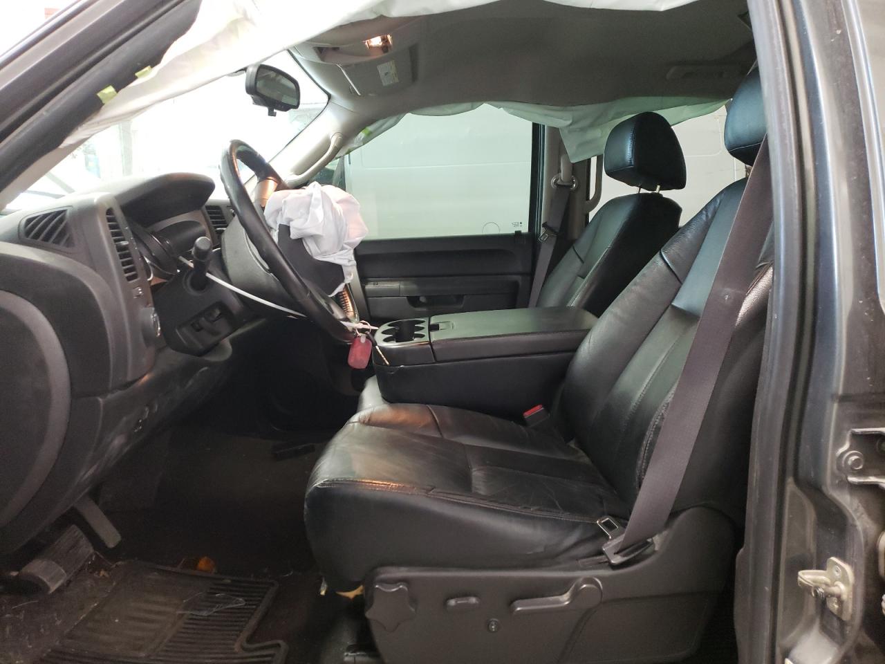 2011 Chevrolet Silverado VIN 1GCPKSE39BF159929 Copart auction photo, front end / rear end damage thumbnail 7