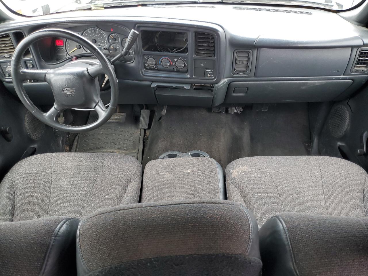 2001 Chevrolet Silverado VIN 1GCEC19W71Z157628 Copart auction photo, all over damage thumbnail 8