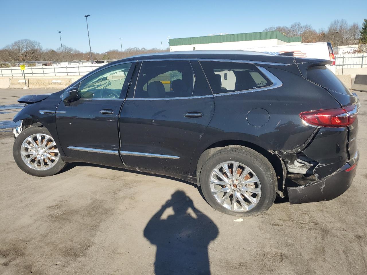 2018 Buick Enclave VIN 5GAEVAKW1JJ185414 Copart auction photo, front end / side damage thumbnail 2