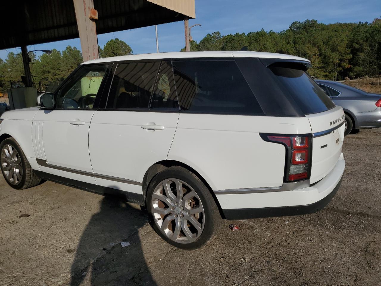 2015 Land Rover Range Rover VIN SALGS2TF2FA240232 Copart auction photo, front end damage thumbnail 2