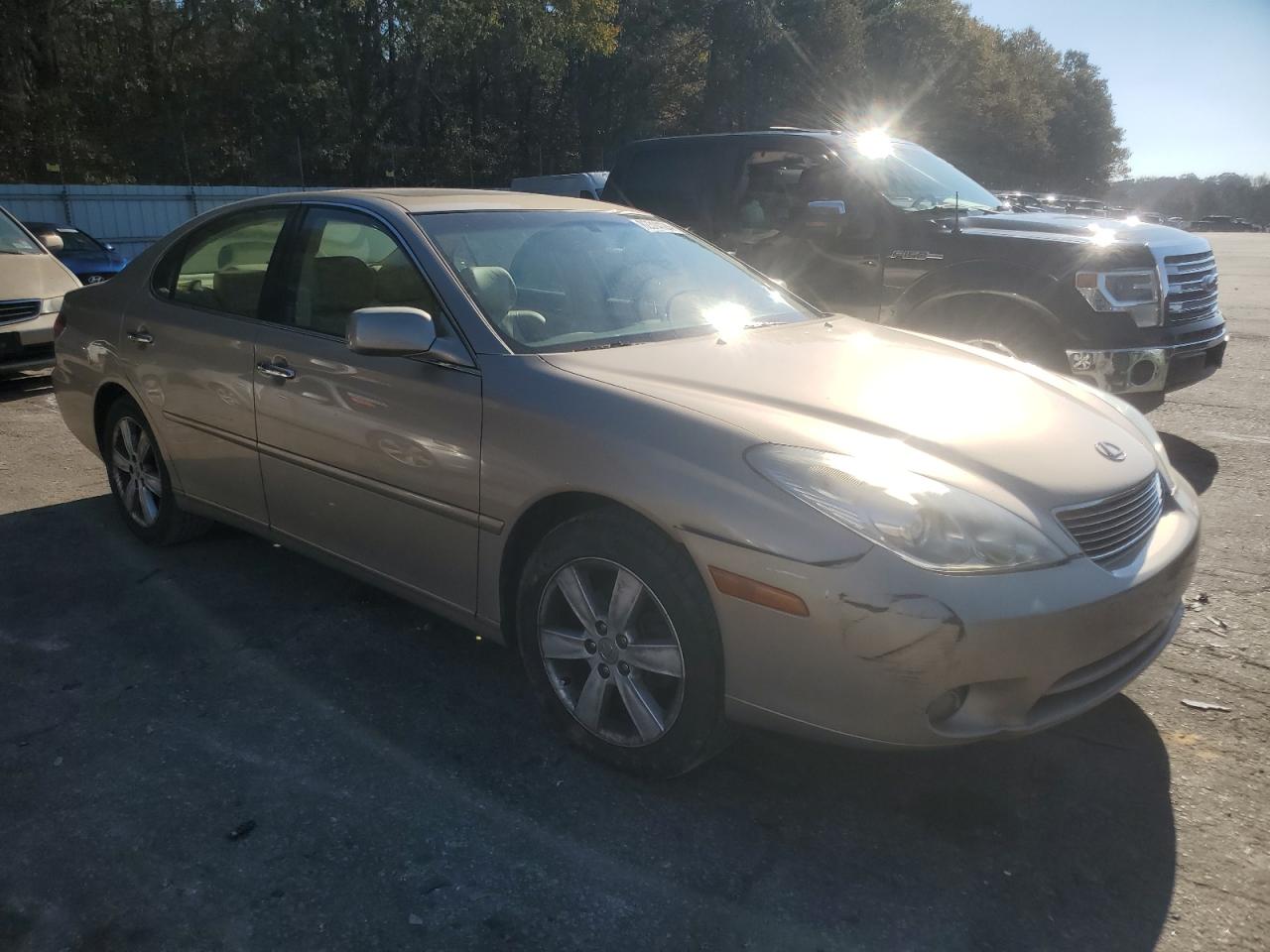 2005 Lexus ES VIN JTHBA30GX55067895 Copart auction photo, front end damage thumbnail 4