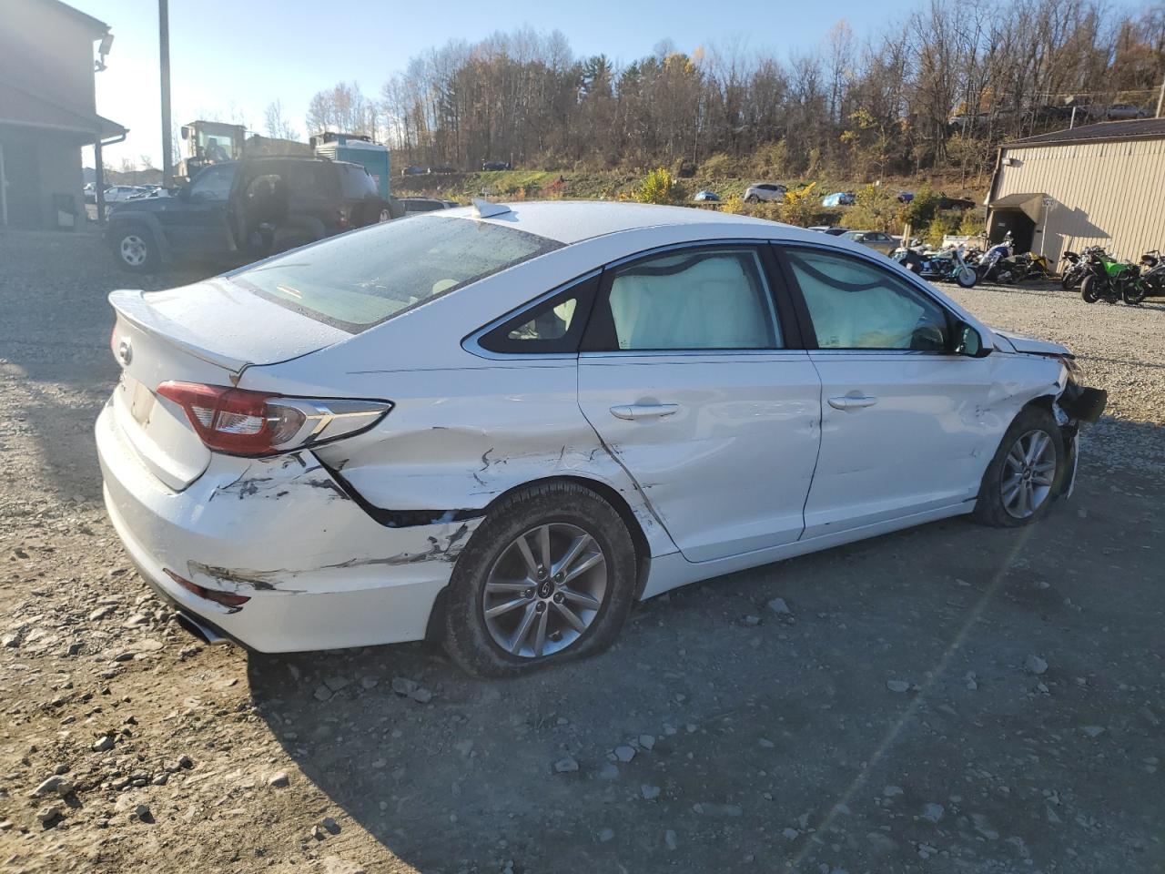 2015 Hyundai Sonata VIN 5NPE24AF1FH251311 Copart auction photo, side / front end damage thumbnail 3